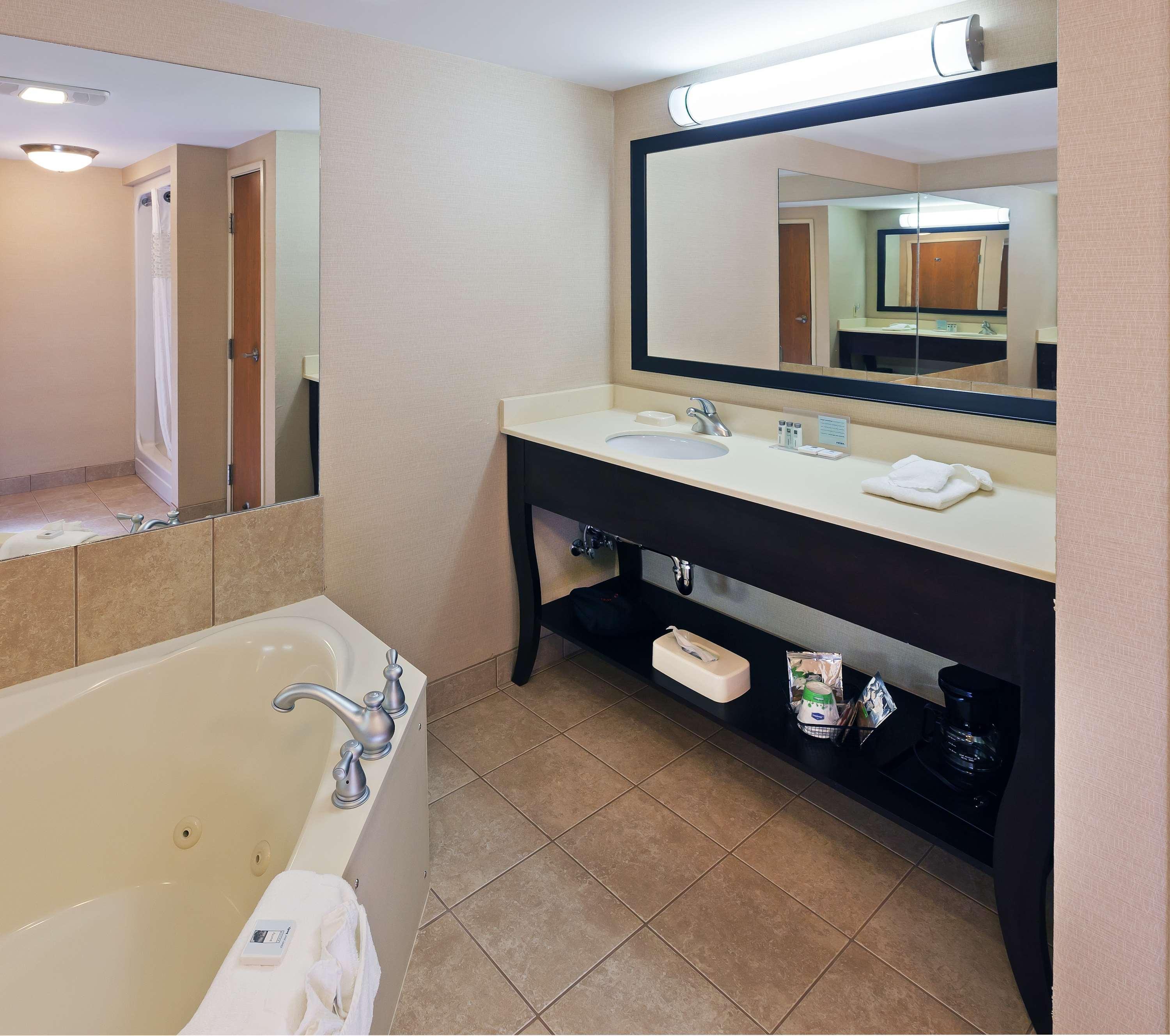 Hampton Inn Clarksville Exteriör bild