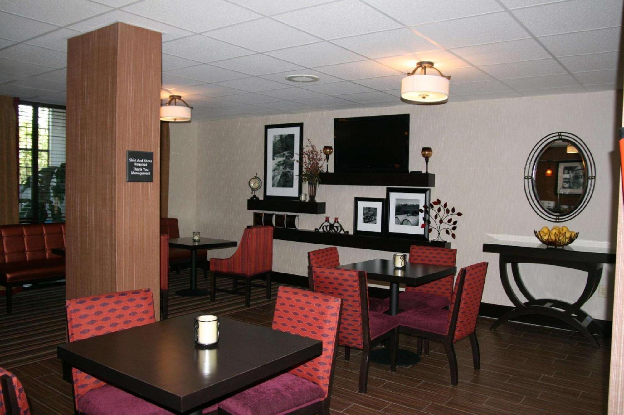 Hampton Inn Clarksville Exteriör bild